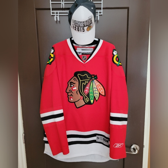Reebok Other - Chicago Black hawks jersey and Stanley cup hat.
